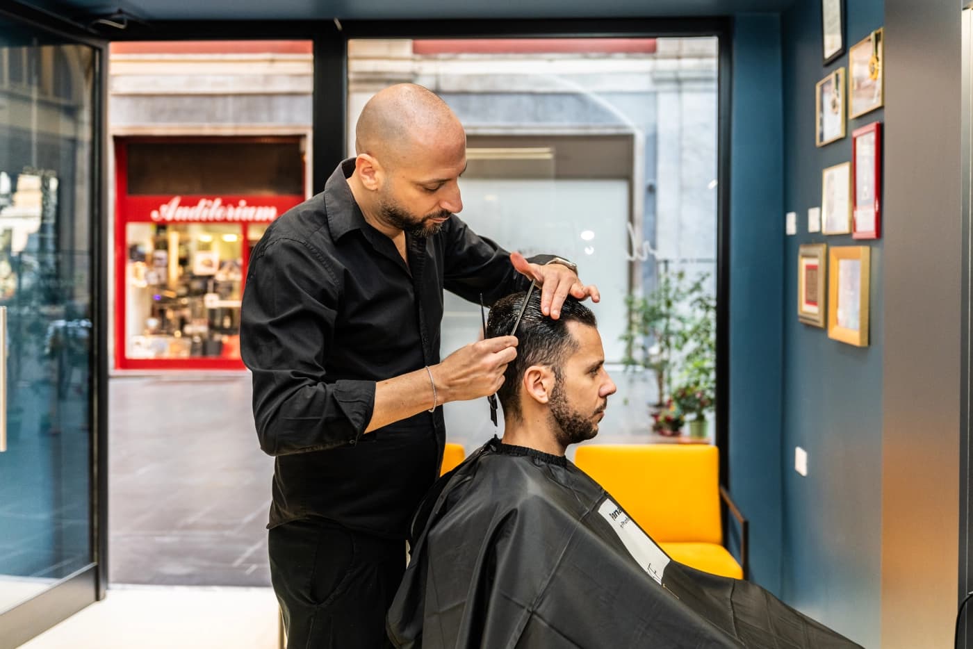 AC Grooming Atelier store 9